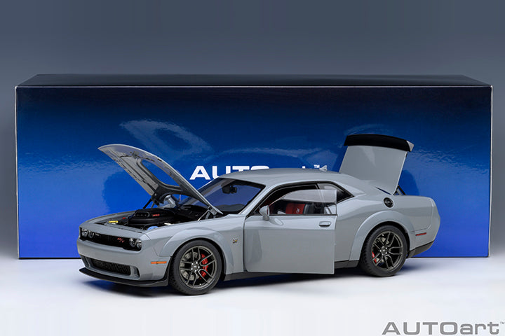 71774 Dodge Challenger R/T Scat Pack Widebody 2022, Smoke Silver