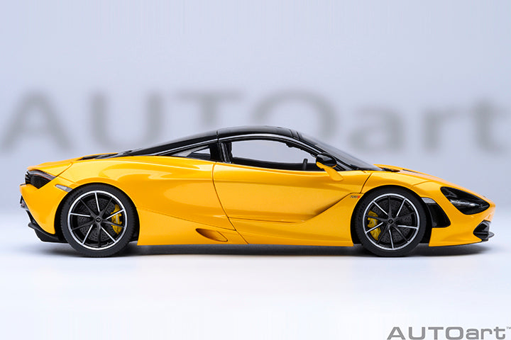76070 McLaren 720S - Volcano Yellow