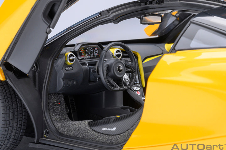 76070 McLaren 720S - Volcano Yellow