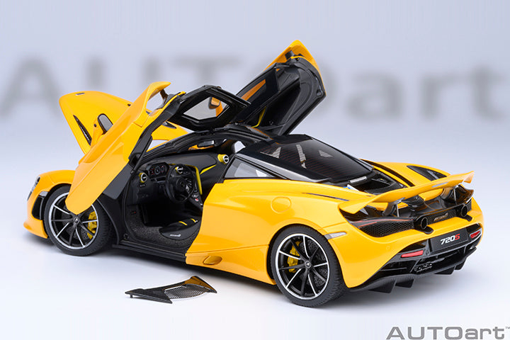 76070 McLaren 720S - Volcano Yellow