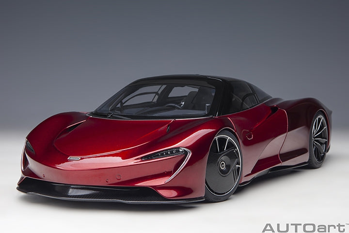 76087 McLAREN SPEEDTAIL (VOLCANO RED)