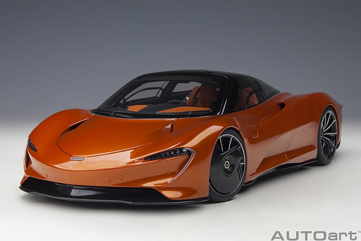76088 McLAREN SPEEDTAIL (VOLCANO ORANGE)