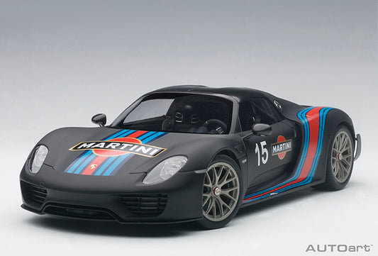 77929 Porsche 918 Spyder Weissach Package (Liquid Metal Chrome Blue)
