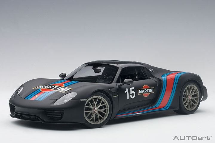 77929 Porsche 918 Spyder Weissach Package (Liquid Metal Chrome Blue)