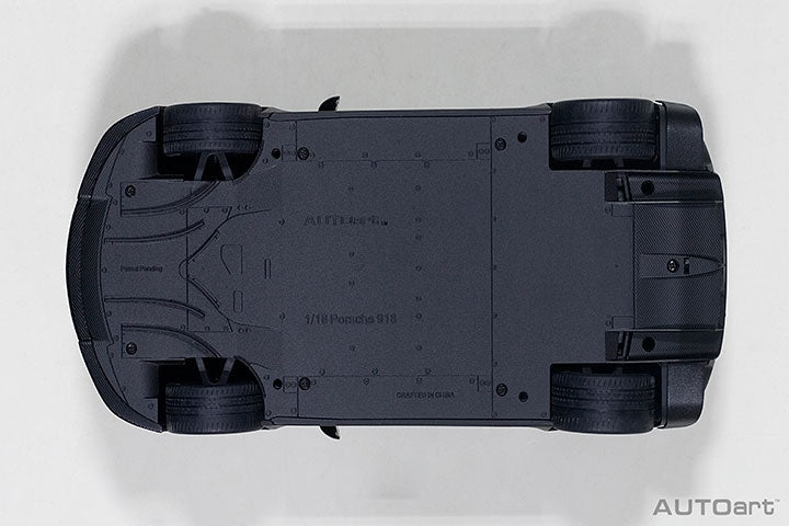 77929 Porsche 918 Spyder Weissach Package (Liquid Metal Chrome Blue)