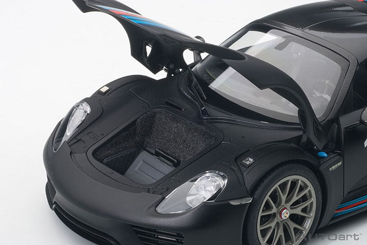 77929 Porsche 918 Spyder Weissach Package (Liquid Metal Chrome Blue)