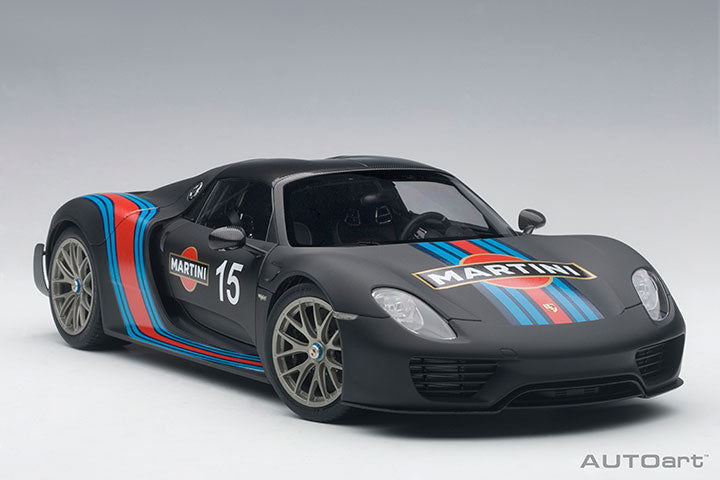 77929 Porsche 918 Spyder Weissach Package (Liquid Metal Chrome Blue)