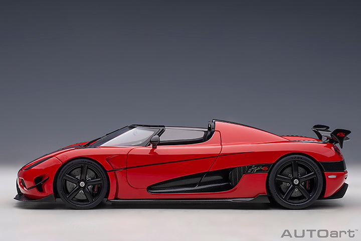 79022 Koenigsegg Agera RS, Chilli Red/Carbon Black/Black Accents