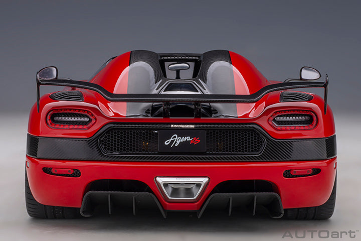 79022 Koenigsegg Agera RS, Chilli Red/Carbon Black/Black Accents