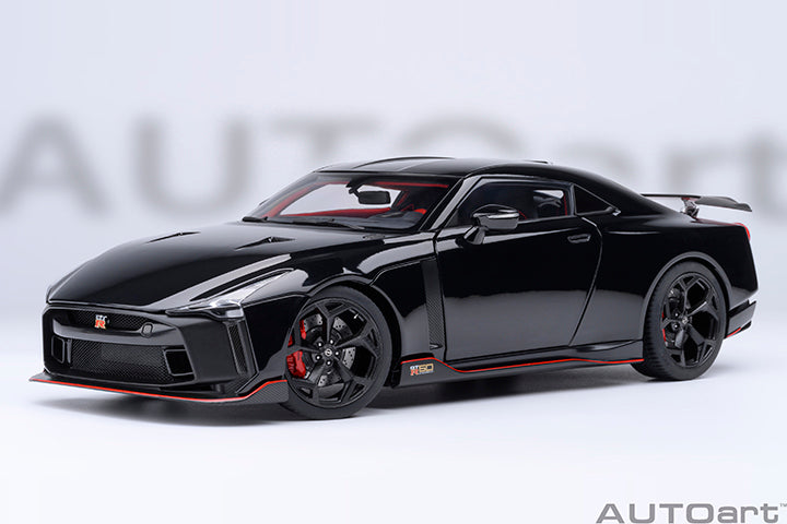 チェイス NISSAN GT-R (R35) NISMO 2020 Black The Stunning Black GTR 35 “with new exterior outfit ✓ Nismo