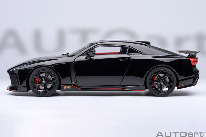 77513  NISSAN GT-R50 BY ITALDESIGN (BLACK/MATT BLACK)