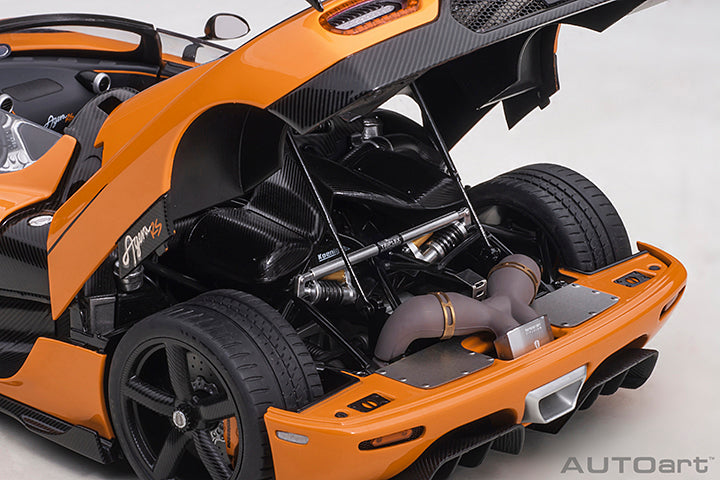 79023  Koenigsegg Agera RS, Cone Orange/Carbon Black/Black Accents